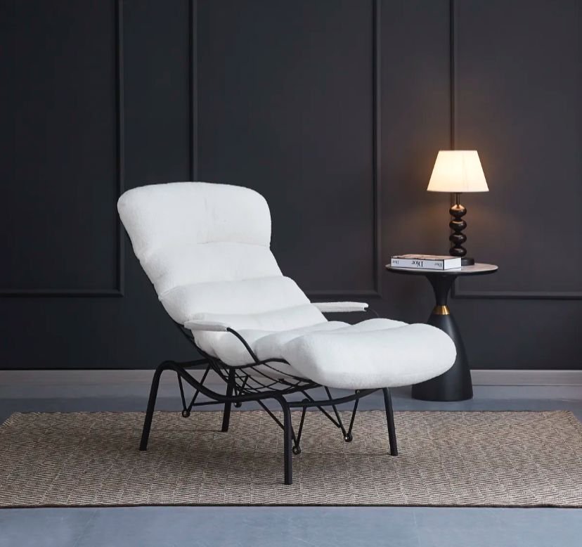 FAUTEUIL MONICA – MÉTAL NOIR & DOUDOU BLANC