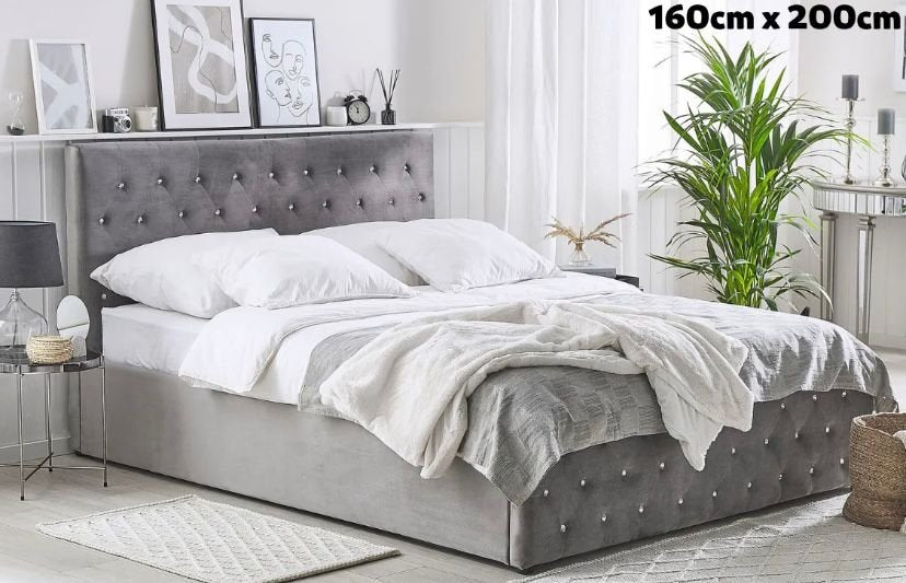 Lit Prestige Capitonne Avec Diamant  Velours