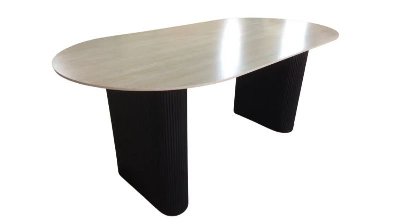 TABLE A MANGER SELENA
