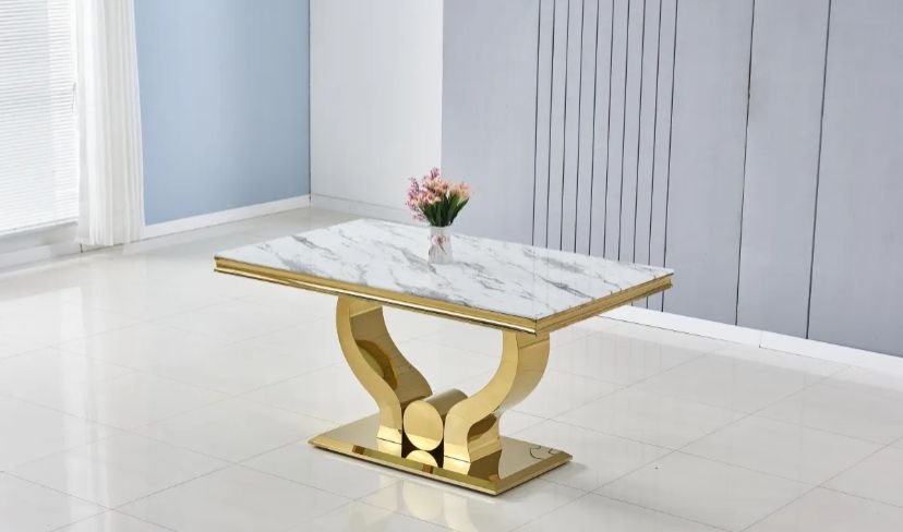 TABLE A MANGER TROFY